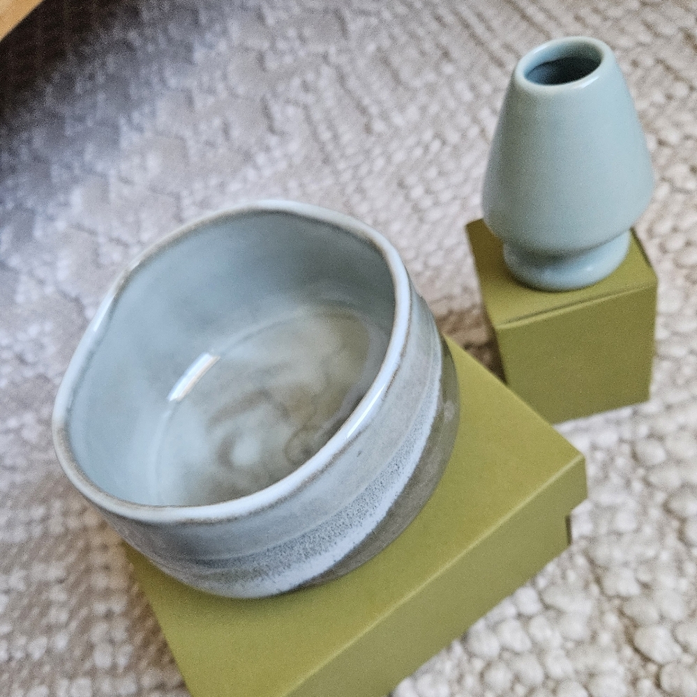 Ceramic Matcha Bowl and Matching Whisk Holder